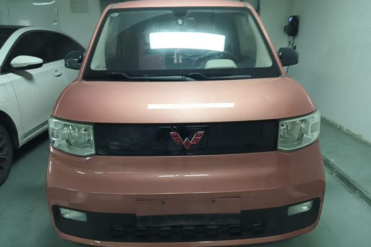 Used Wuling Hongguang MINIEV 2022 Zizai Version Lithium Iron Phosphate Front
