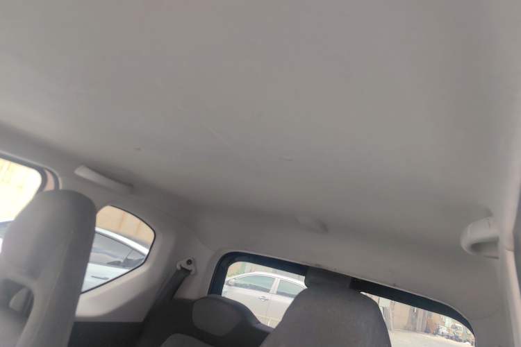 Used Wuling Hongguang MINIEV 2022 Macaron Premium Model – Lithium Iron Phosphate Headliner