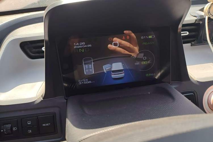 Used Wuling Hongguang MINIEV 2022 Macaron Premium Model – Lithium Iron Phosphate Instrument Cluster