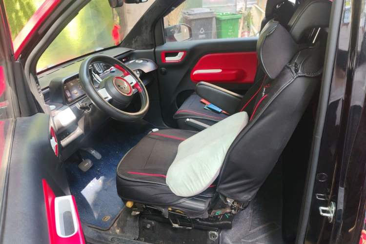 Used Wuling Hongguang MINIEV  Left Front Seat