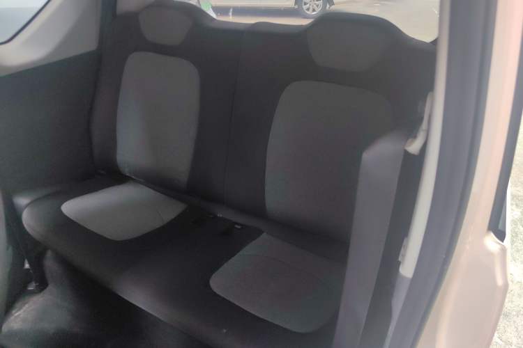 Used Wuling Hongguang MINIEV 2022 Macaron Premium Model – Lithium Iron Phosphate Left Rear Seat