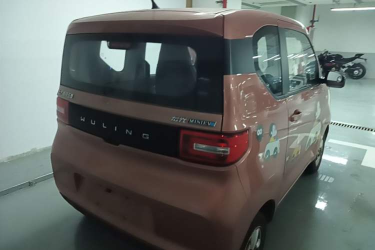 Used Wuling Hongguang MINIEV 2022 Zizai Version Lithium Iron Phosphate Rear Right 45 Deg