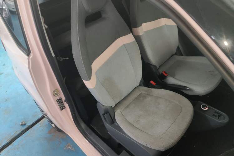 Used Wuling Hongguang MINIEV 2022 Macaron Fashion Edition Lithium-Nickel-Cobalt-Alpha-oxide Right Front Seat