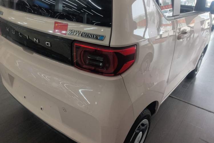 Used Wuling Hongguang MINIEV 2022 Enjoy Edition Lithium Iron Phosphate Right Rear Taillight