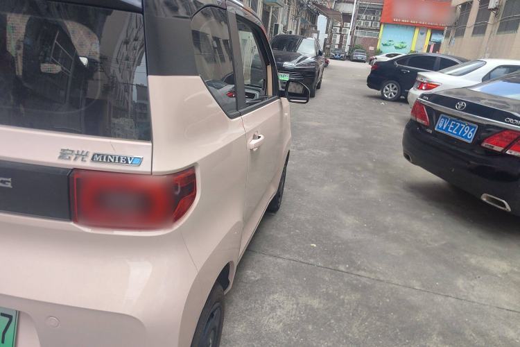 Used Wuling Hongguang MINIEV 2022 Macaron Premium Model – Lithium Iron Phosphate Right Rear Taillight