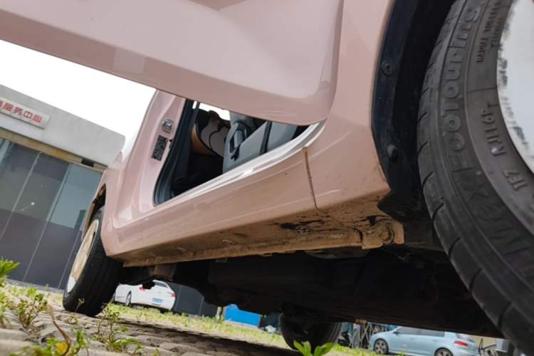 Used Wuling Hongguang MINIEV 2022 Macaron Fashion Model Lithium Iron Phosphate Right Side Sill