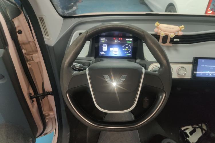 Used Wuling Hongguang MINIEV 2022 Macaron Fashion Edition Lithium-Nickel-Cobalt-Alpha-oxide Steering Wheel