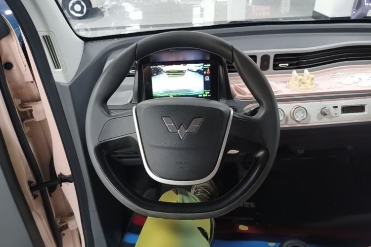 Used Wuling Hongguang MINIEV 2022 Macaron Fashion Model Lithium Iron Phosphate Steering Wheel
