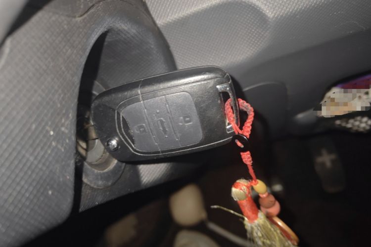 Used Wuling Hongguang MINIEV 2022 Macaron Premium Model – Lithium Iron Phosphate Vehicle Key