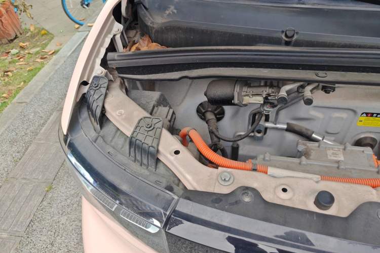 Used Wuling Hongguang MINIEV 2022 Macaron Premium Model – Lithium Iron Phosphate Right Front Headlight