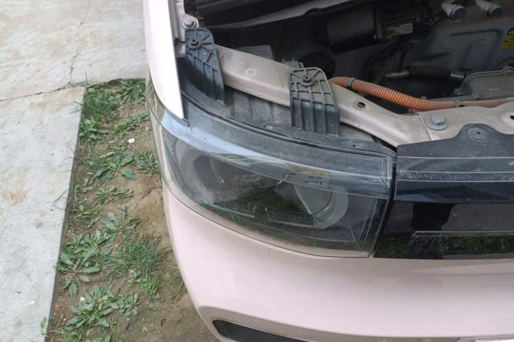 Used Wuling Hongguang MINIEV 2022 Macaron Fashion Model Lithium Iron Phosphate Right Front Headlight