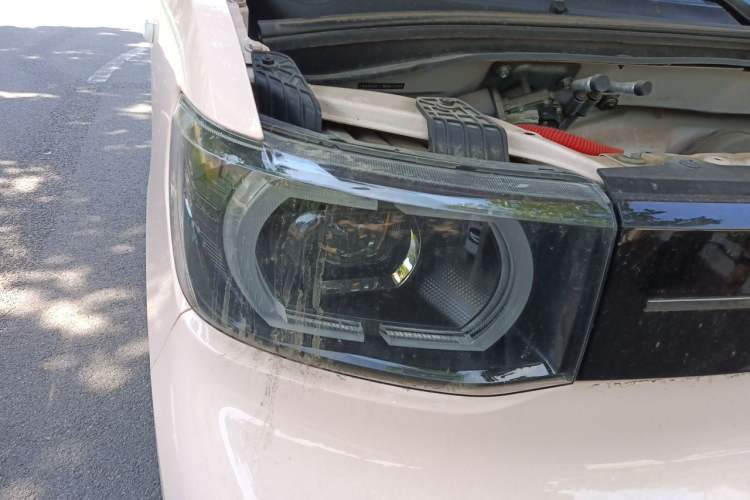 Used Wuling Hongguang MINIEV 2022 Macaron Premium Model – Lithium Iron Phosphate Right Front Headlight