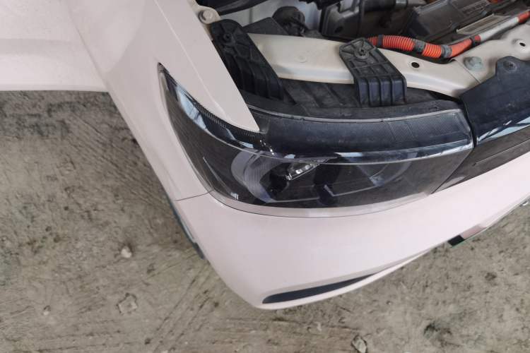 Used Wuling Hongguang MINIEV 2022 Macaron Fashion Model Lithium Iron Phosphate Right Front Headlight