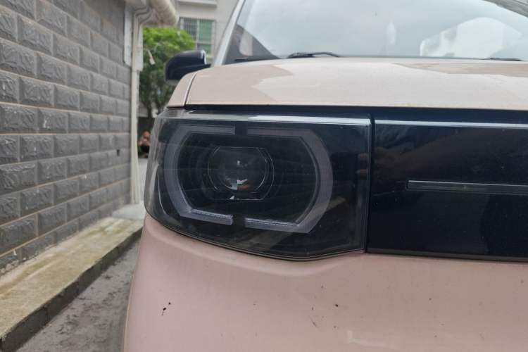 Used Wuling Hongguang MINIEV 2022 Easy Version Lithium-NMC Right Front Headlight