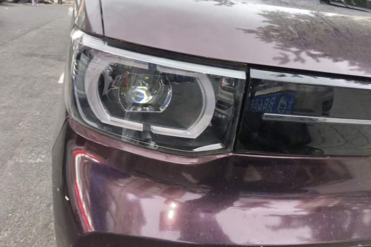Used Wuling Hongguang MINIEV 2022 Macaron Premium Model – Lithium Iron Phosphate Right Front Headlight
