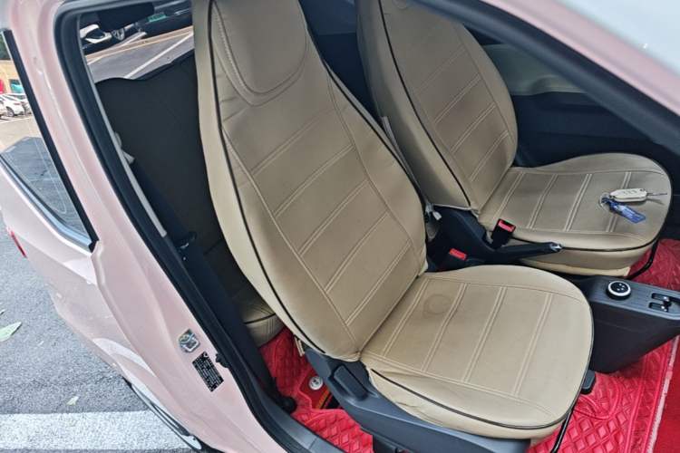 Used Wuling Hongguang MINIEV 2022 Macaron Premium Model – Lithium Iron Phosphate Right Front Seat