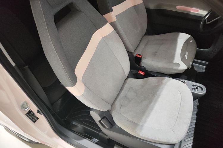 Used Wuling Hongguang MINIEV 2022 Macaron Premium Model – Lithium Iron Phosphate Right Front Seat