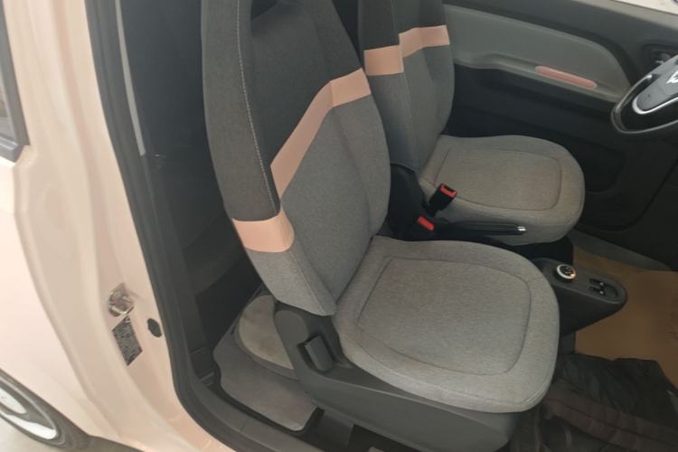 Used Wuling Hongguang MINIEV 2022 Macaron Premium Model – Lithium Iron Phosphate Right Front Seat