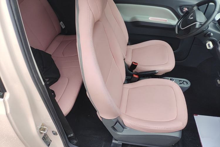 Used Wuling Hongguang MINIEV 2022 Macaron Premium Model – Lithium Iron Phosphate Right Front Seat