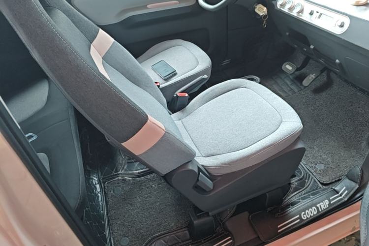 Used Wuling Hongguang MINIEV 2022 Macaron Premium Model – Lithium Iron Phosphate Right Front Seat
