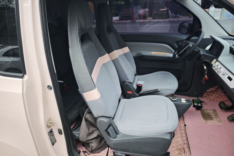 Used Wuling Hongguang MINIEV 2022 Macaron Fashion Edition Lithium-Nickel-Cobalt-Alpha-oxide Right Front Seat