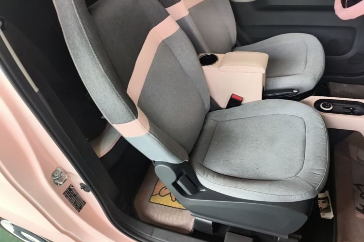 Used Wuling Hongguang MINIEV 2022 Macaron Premium Model – Lithium Iron Phosphate Right Front Seat