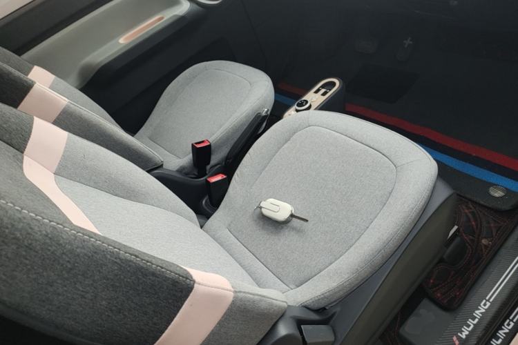 Used Wuling Hongguang MINIEV 2022 Macaron Premium Model – Lithium Iron Phosphate Right Front Seat