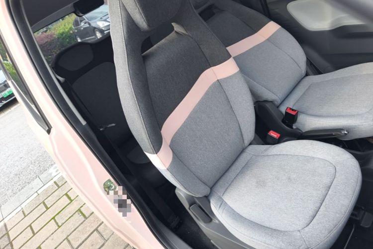 Used Wuling Hongguang MINIEV 2022 Macaron Premium Model – Lithium Iron Phosphate Right Front Seat