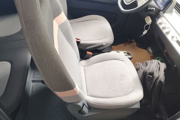 Used Wuling Hongguang MINIEV 2022 Macaron Fashion Model Lithium Iron Phosphate Right Front Seat