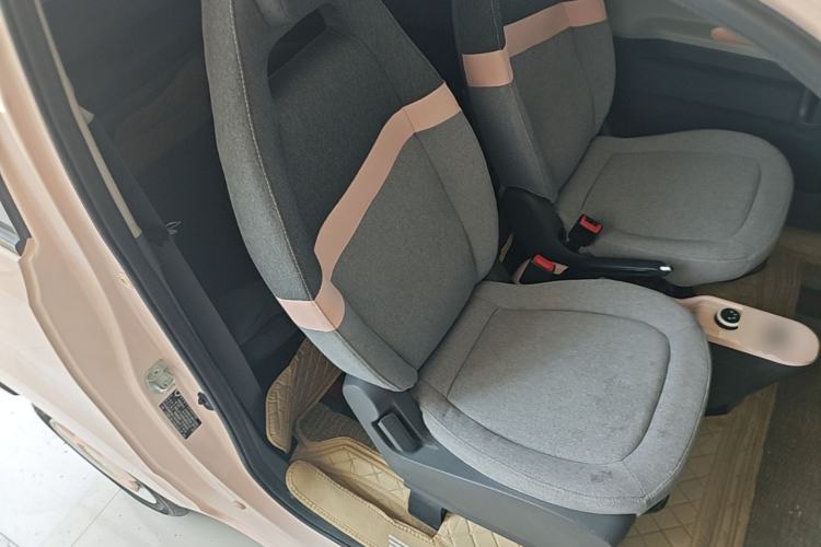 Used Wuling Hongguang MINIEV 2022 Macaron Premium Model – Lithium Iron Phosphate Right Front Seat