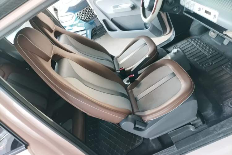 Used Wuling Hongguang MINIEV 2022 GAMEBOY 200km Gaming Edition with Lithium Iron Phosphate Right Front Seat