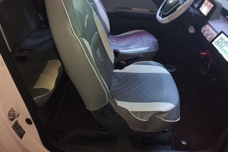 Used Wuling Hongguang MINIEV 2022 Macaron Premium Model – Lithium Iron Phosphate Right Front Seat