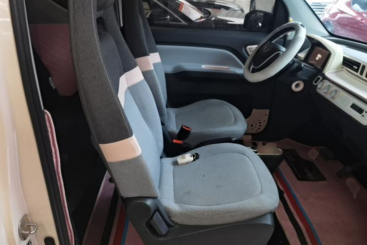 Used Wuling Hongguang MINIEV 2022 Macaron Premium Model – Lithium Iron Phosphate Right Front Seat
