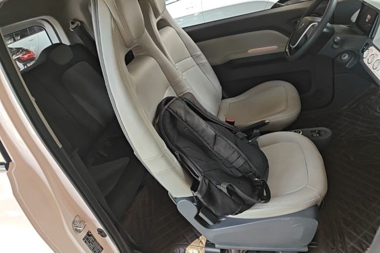 Used Wuling Hongguang MINIEV 2022 Macaron Premium Model – Lithium Iron Phosphate Right Front Seat