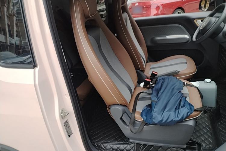 Used Wuling Hongguang MINIEV 2022 GAMEBOY 200km Gaming Edition with Lithium Iron Phosphate Right Front Seat