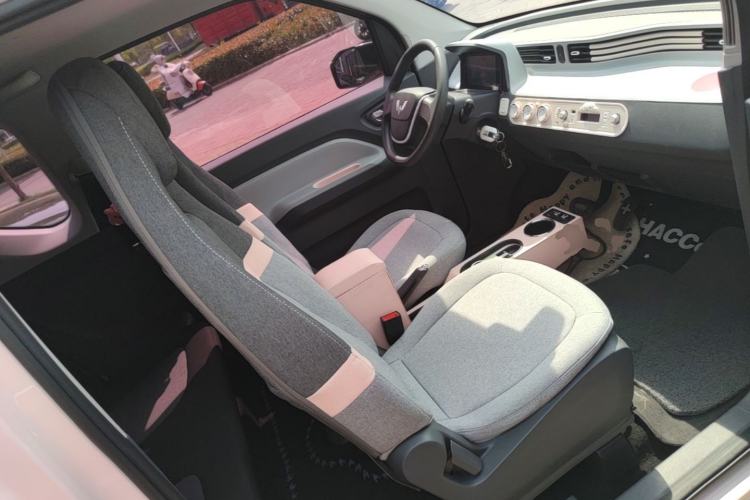 Used Wuling Hongguang MINIEV 2022 Macaron Premium Model – Lithium Iron Phosphate Right Front Seat