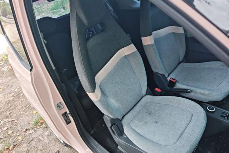 Used Wuling Hongguang MINIEV 2022 Macaron Fashion Model Lithium Iron Phosphate Right Front Seat