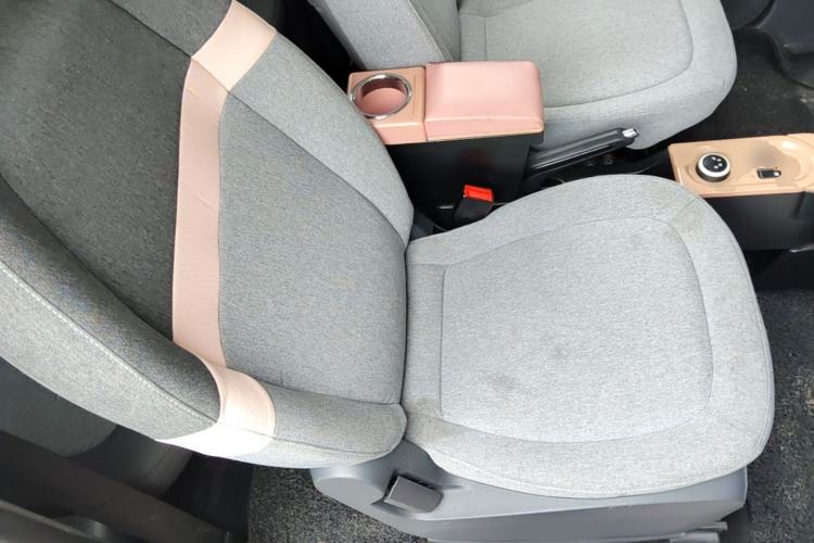 Used Wuling Hongguang MINIEV 2022 Macaron Premium Model – Lithium Iron Phosphate Right Front Seat