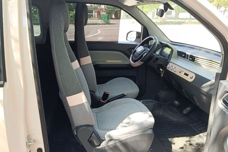 Used Wuling Hongguang MINIEV 2022 Macaron Premium Model – Lithium Iron Phosphate Right Front Seat