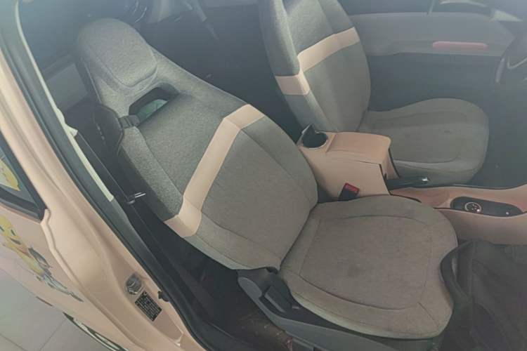 Used Wuling Hongguang MINIEV 2022 Macaron Premium Model – Lithium Iron Phosphate Right Front Seat