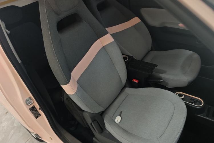 Used Wuling Hongguang MINIEV 2022 Macaron Premium Model – Lithium Iron Phosphate Right Front Seat