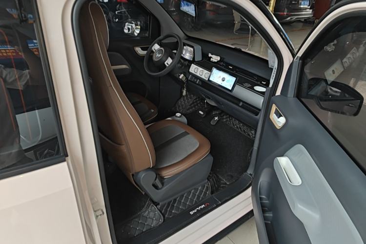 Used Wuling Hongguang MINIEV 2022 GAMEBOY 300km Enthusiast Model with Lithium Iron Phosphate Right Front Seat