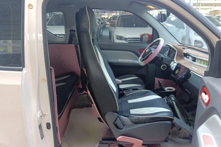 Used Wuling Hongguang MINIEV 2022 Macaron Premium Model – Lithium Iron Phosphate Right Front Seat