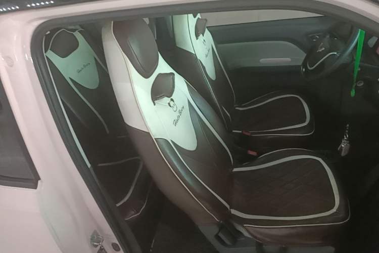 Used Wuling Hongguang MINIEV 2022 Macaron Premium Model – Lithium Iron Phosphate Right Front Seat