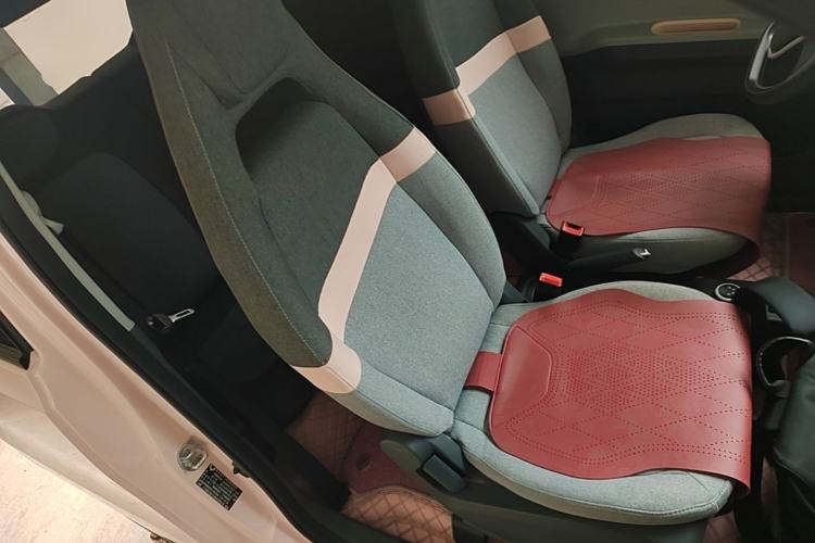Used Wuling Hongguang MINIEV 2022 Macaron Premium Model – Lithium Iron Phosphate Right Front Seat