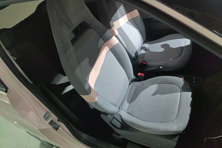 Used Wuling Hongguang MINIEV 2022 Macaron Premium Model – Lithium Iron Phosphate Right Front Seat