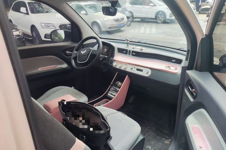 Used Wuling Hongguang MINIEV 2022 Macaron Premium Model – Lithium Ternary Battery Right Front Seat