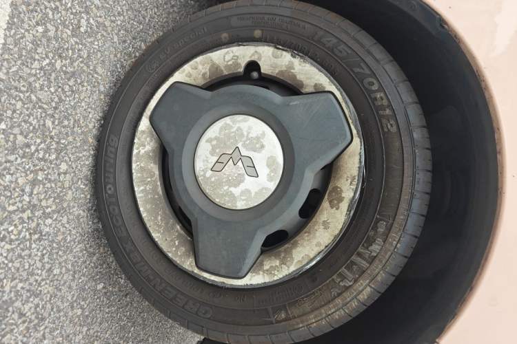 Used Wuling Hongguang MINIEV 2022 Macaron Premium Model – Lithium Iron Phosphate Right Front Wheel Hub