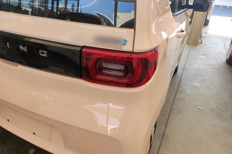Used Wuling Hongguang MINIEV 2022 Macaron Fashion Model Lithium Iron Phosphate Right Rear Taillight