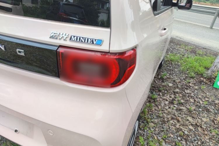Used Wuling Hongguang MINIEV 2022 Macaron Premium Model – Lithium Iron Phosphate Right Rear Taillight